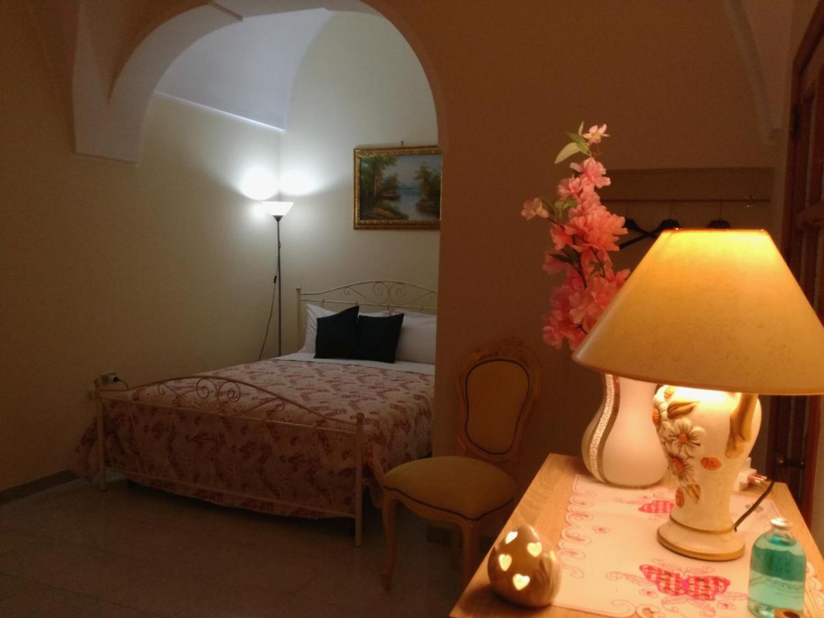 L 'Alcova Holidays Home Centro Storico Ceglie Messapica Ngoại thất bức ảnh